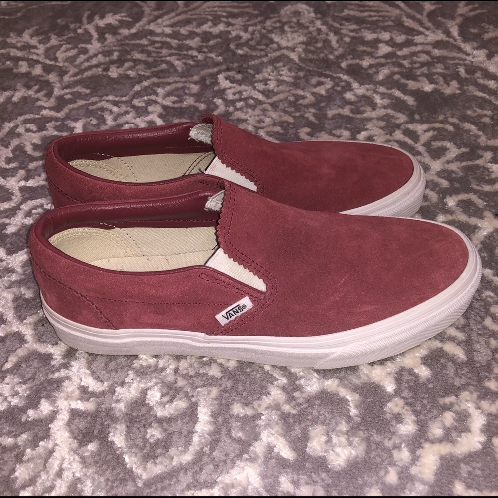 Scalloped Edge Suede Vans Slip-Ons